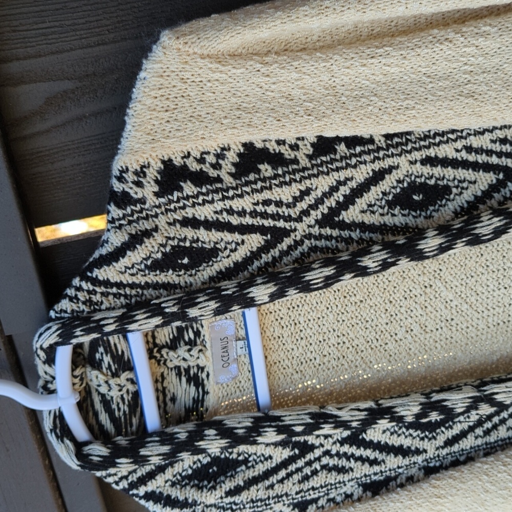 Aztec Pattern Knit Open-Front Fringe Cardigan, Size L - Picture 3 of 15